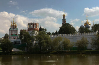 Новодевичий монастырь - сокровище Москвы