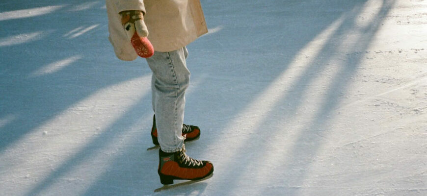 Где покататься на коньках в Москве